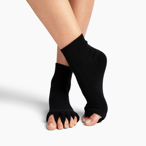 Toe separator socks